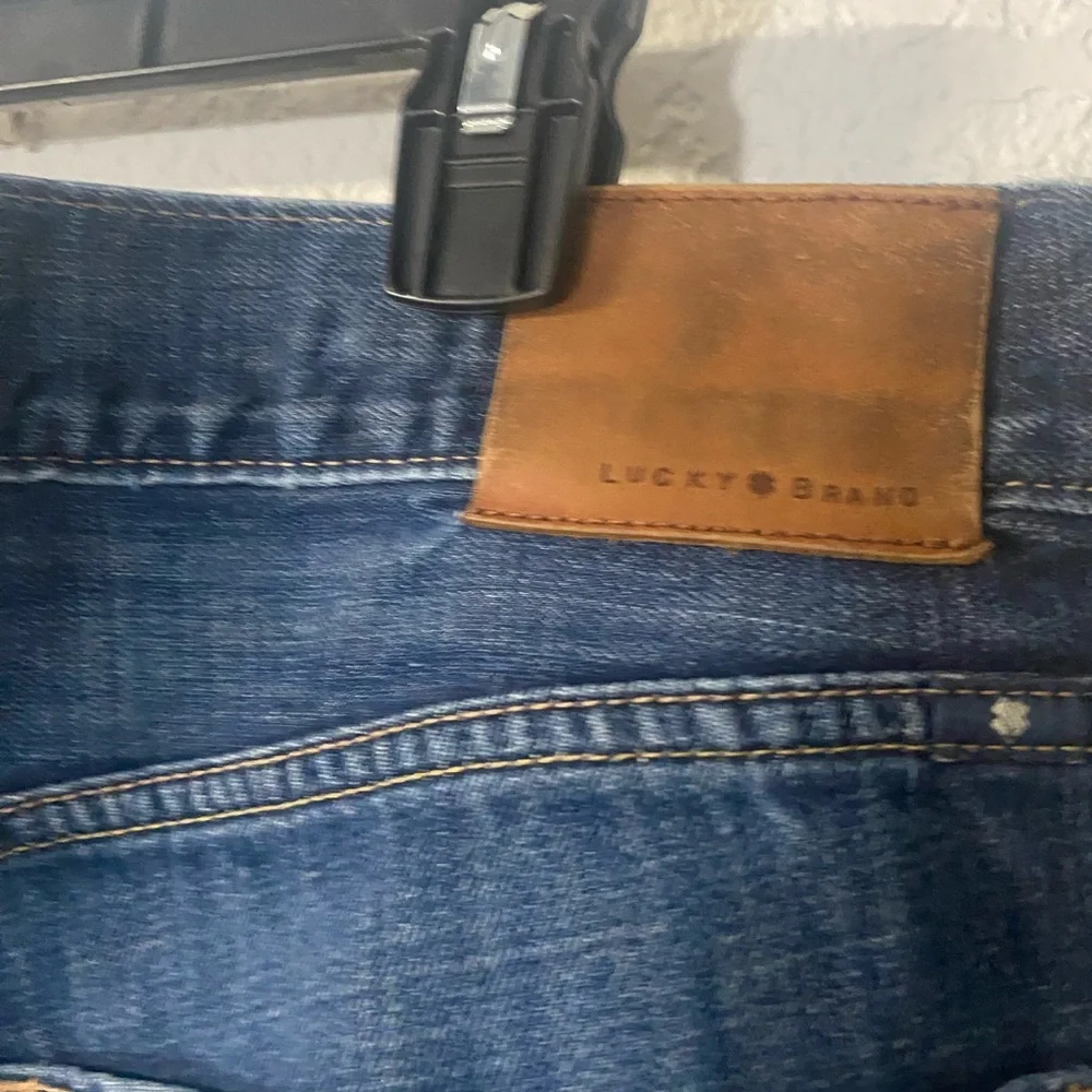 Lucky Brand Dark Blue 221 Original Straight Jeans 38x32